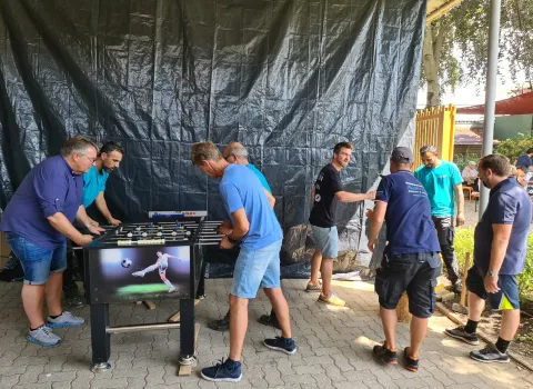 Die Mitarbeiter von Lassen bei einem Betriebs-Event.